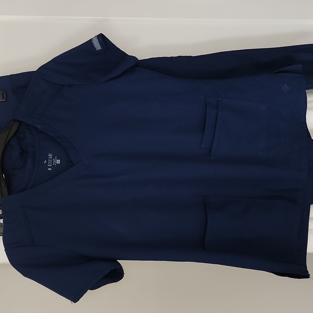 Med Couture STRETCH Navy Blue Scrub Set Size Medium Top Small Pants